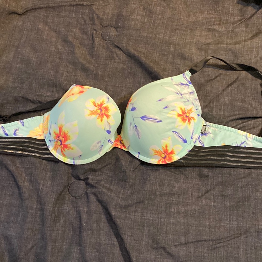 Where everywhere push-up bra 34DD Victoria’s Secret pink